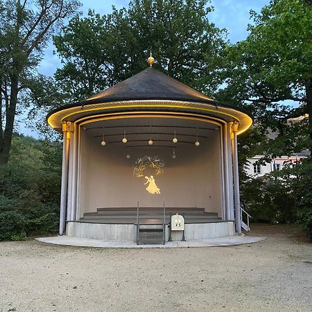 Fewo Roland Ranft Direkt Am Kurpark Barrierearm 60Qm Bad Elster Esterno foto